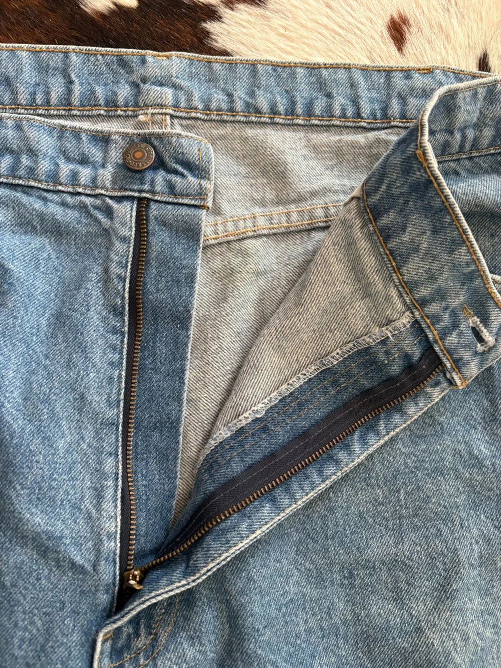 Levi’s Classic Blue Men's Denim Jeans 42wW/36L